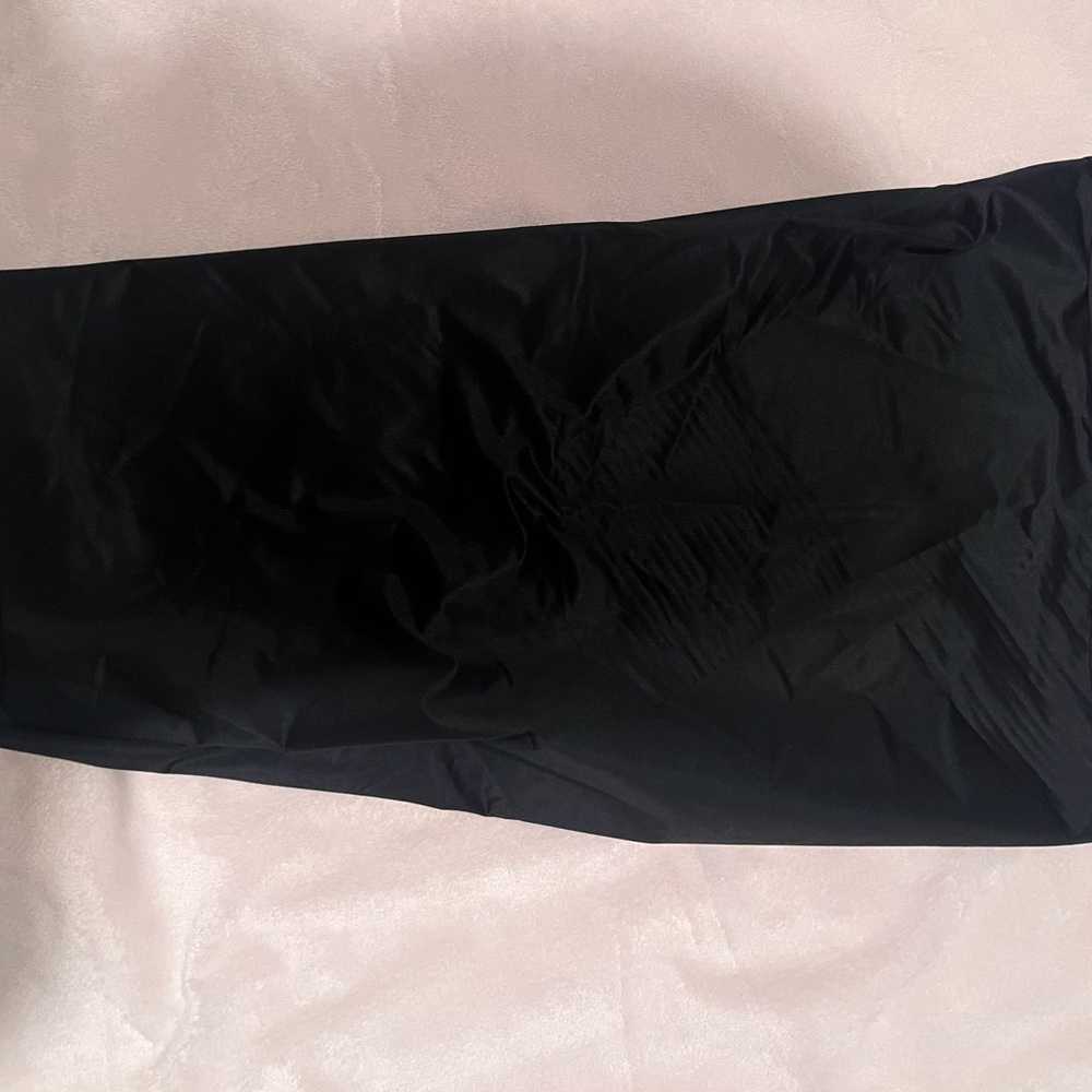 SPANX Shorts - Picture 8 of 9